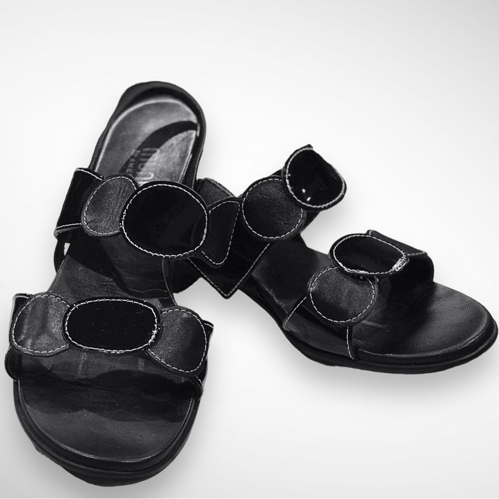 MUNRO Black Leather Sandals Made in USA 🇺🇸 8.5